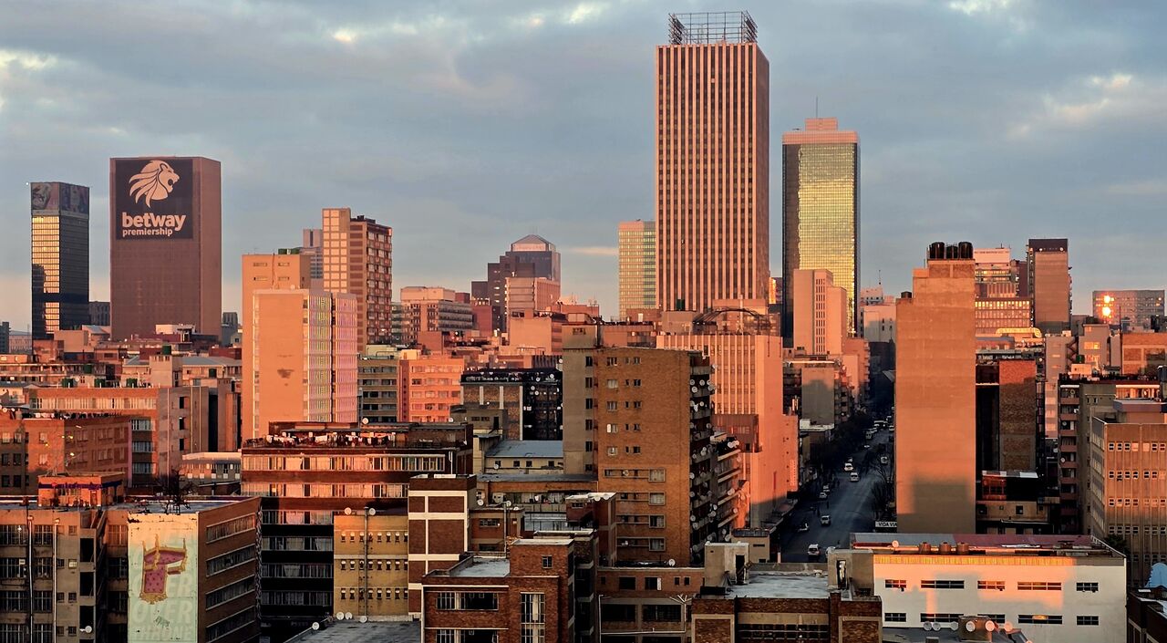 <p>Experience Jozi.<br
/>Love Jozi.</p>