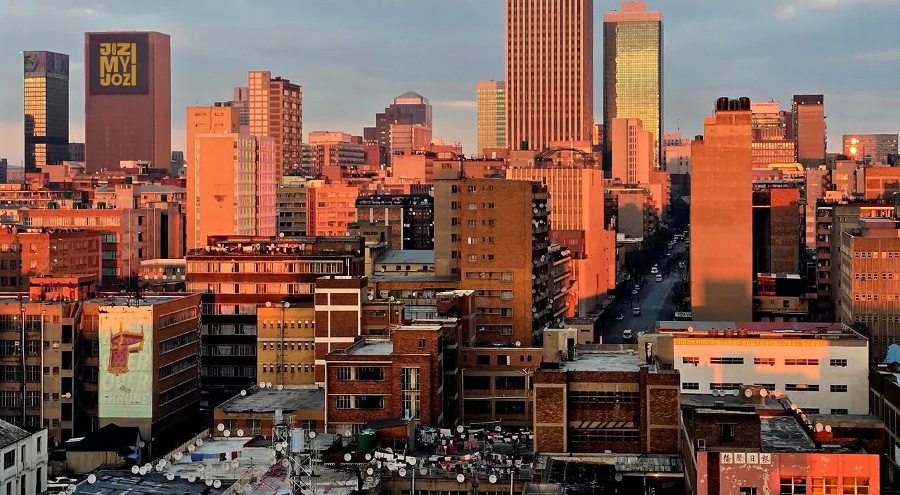 <p>Experience Jozi.<br
/>Love Jozi.</p>