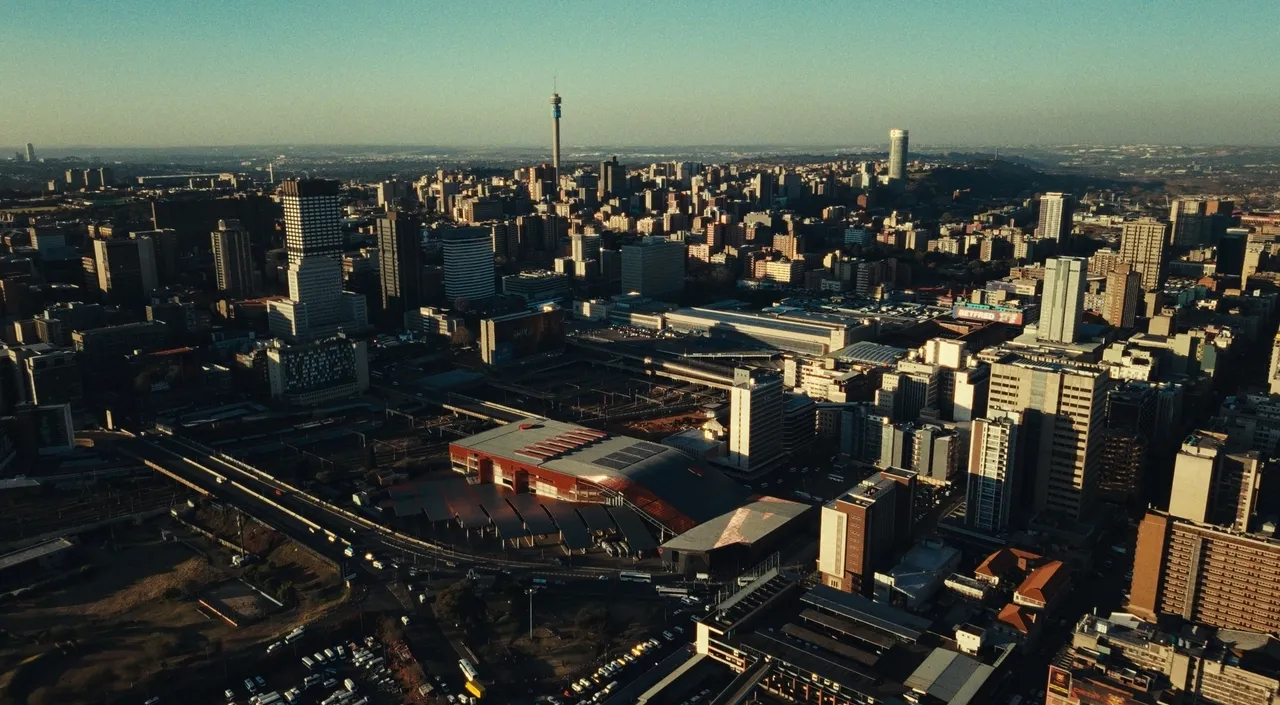 <p>Experience Jozi.<br
/>Love Jozi.</p>